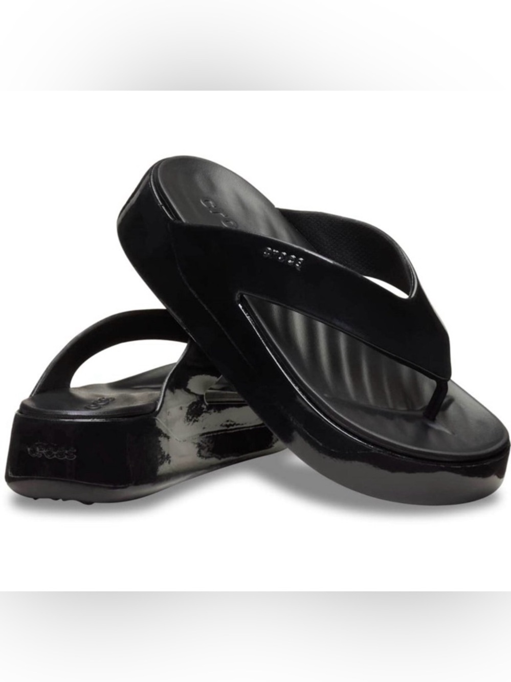 CROCS Women's Getaway Black Patent Platform Flip Sandals - Picture 2 of 4